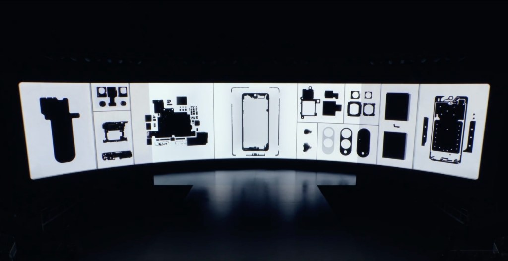 Samsung Galaxy S25 Edge: Guide Ultime & Spécifications 7 Board mettant en vedette les pièces à l'intérieur du bord Samsung Galaxy S25 comme indiqué dans l'événement Galaxy Unballed 2025