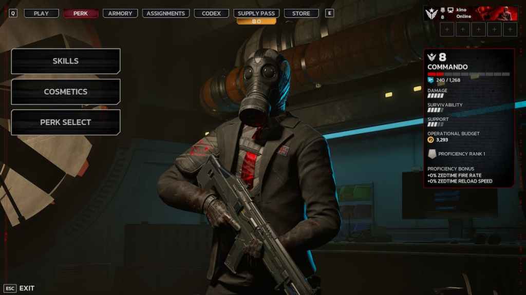 Guide ultime de construction de commando pour Killing Floor 3 7 Un homme en costume et en masque à gaz tenant une arme dans ses mains dans Killing Floor 3.