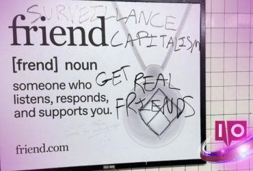 La startup d'IA 'Friend' se transforme en site web pour cibler les utilisateurs solitaires 9 La startup d'IA 'Friend' se transforme en site web pour cibler les utilisateurs solitaires