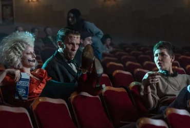La Mariée : Le film de Gyllenhaal a du chant, mais n'est pas une comédie musicale 13 La Mariée : Le film de Gyllenhaal a du chant, mais n'est pas une comédie musicale