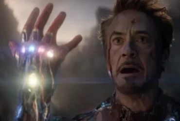 Jon Favreau regrette d'avoir essayé de sauver Tony Stark dans Avengers: Endgame 12 Jon Favreau regrette d'avoir essayé de sauver Tony Stark dans Avengers: Endgame