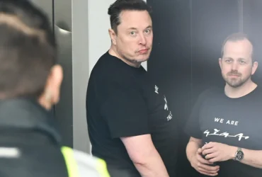 Les Tesla d'avant 2023 ne peuvent pas se conduire entièrement seules : des mises à niveau en mini-usine probables 5 Les Tesla d'avant 2023 ne peuvent pas se conduire entièrement seules : des mises à niveau en mini-usine probables